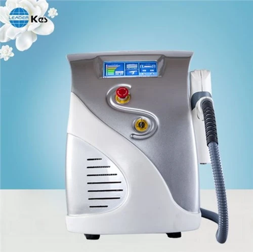 Q-SWITCHED ND YAG LASERMASCHINE ZUR TATTOO-ENTFERNUNG